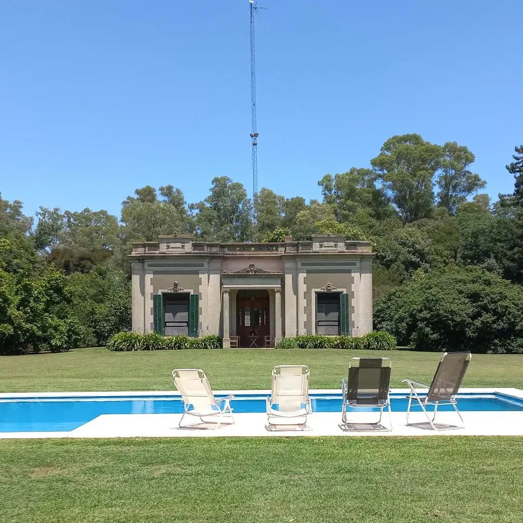 Antiguo casco de estancia "Estancia El Chajá"